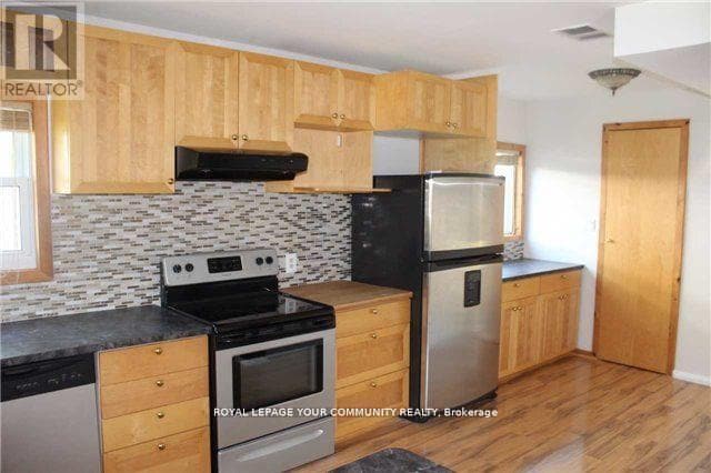 Building Photo - 303 Kenwood Ave