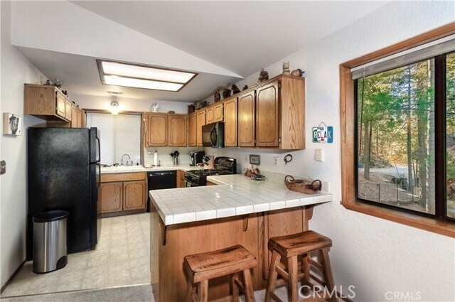 Foto del edificio - 28374 Larchmont Ln