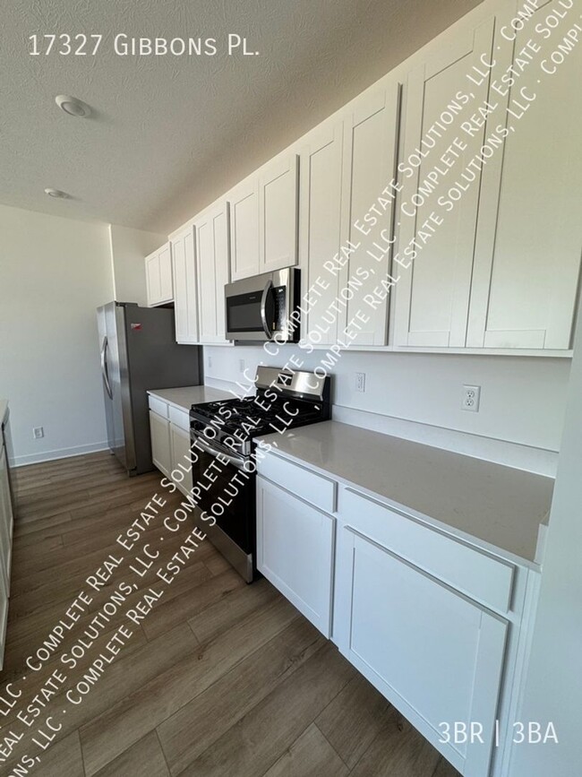 Foto del edificio - 17327 Gibbons Pl