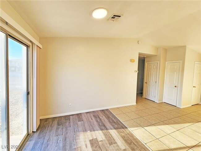 Building Photo - 1381 Ogallala St