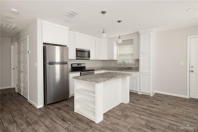Building Photo - 12 Alta Vista Dr