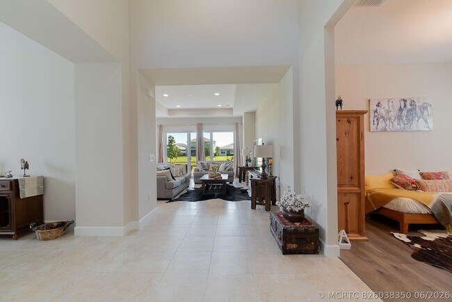 Building Photo - 4644 Citron Wy