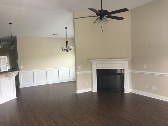 Building Photo - 2301 Sweet Bay Drive.