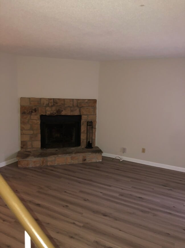 Building Photo - 4104 Arckelton Dr