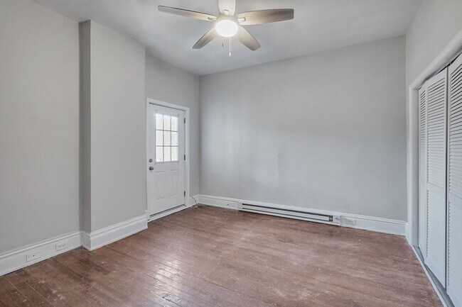 Foto del edificio - 2215 W Grace St