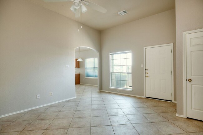 Building Photo - 2826 Southampton Way