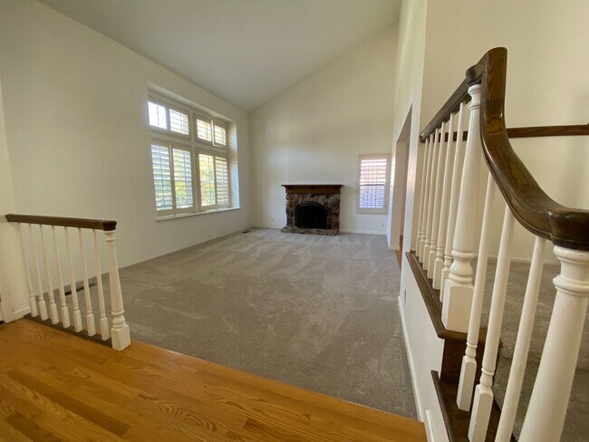 Foto del edificio - ALMADEN VALLEY - Sharp home with 4 large bedrooms (plus bonus room) and 3 full bathrooms, pool.