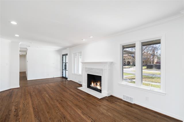 Building Photo - 6815 Prestonshire Ln