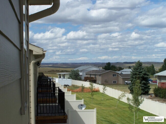 Foto del edificio - &#40;  &#41; Enjoy the outdoors with a lar...