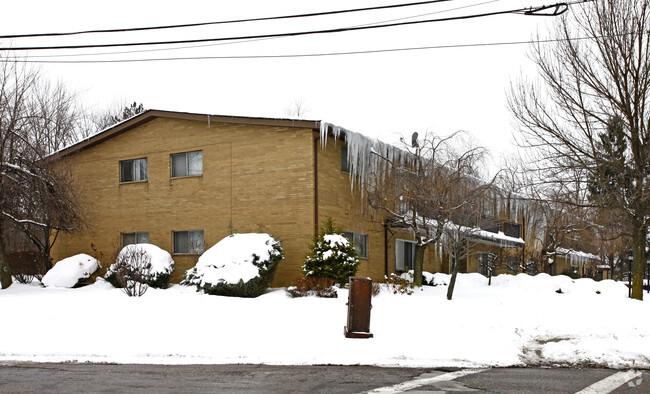 Building Photo - Glen Allen Apartments