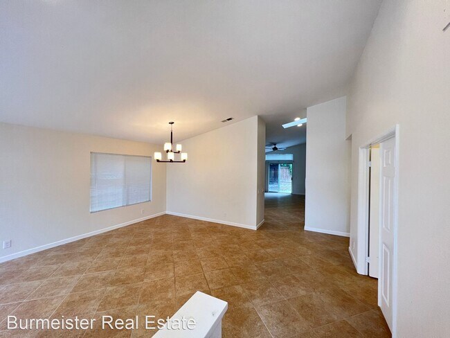 Building Photo - 4 br, 2 bath House - 3421 Celinda Drive