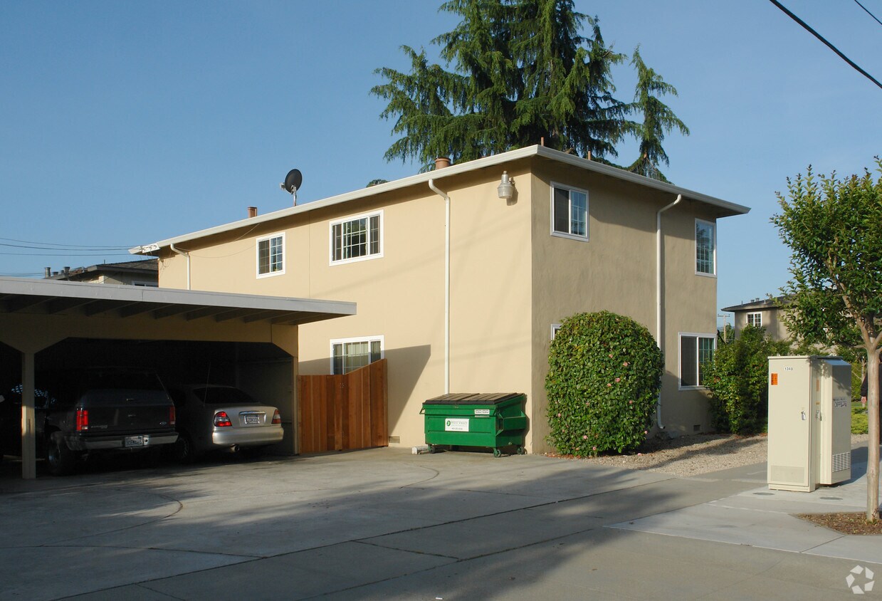 Exterior - 492 Dover Way