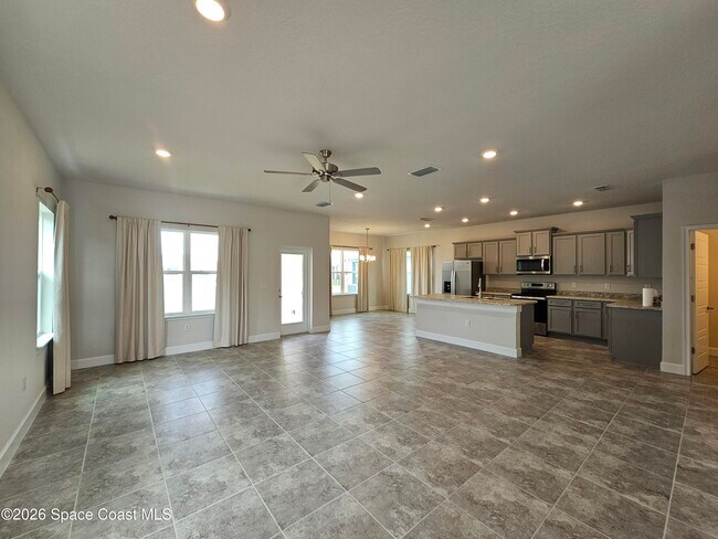 Foto del edificio - 1109 Canfield Cir