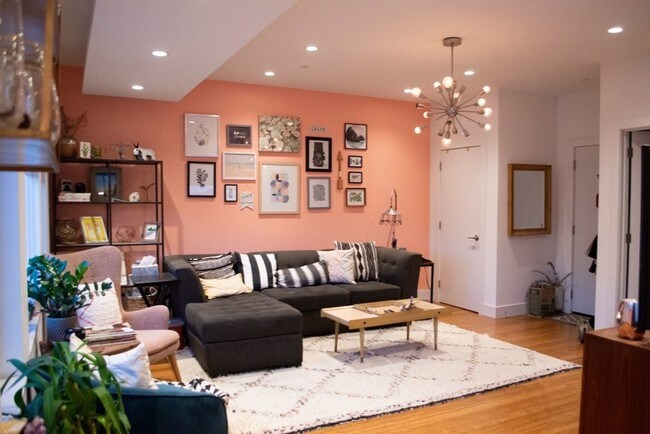 Living Room - 1001 S 17th St