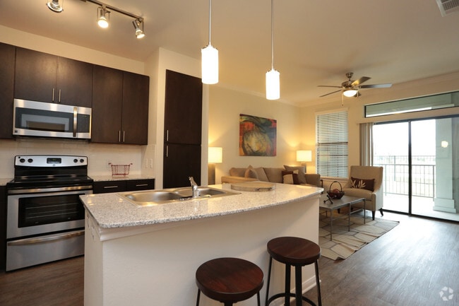 Kitchen - Nantucket at Fannin Station