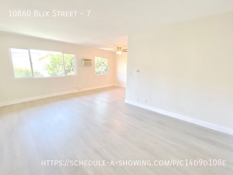 Foto principal - Beautiful newly remodeled modern top floor...