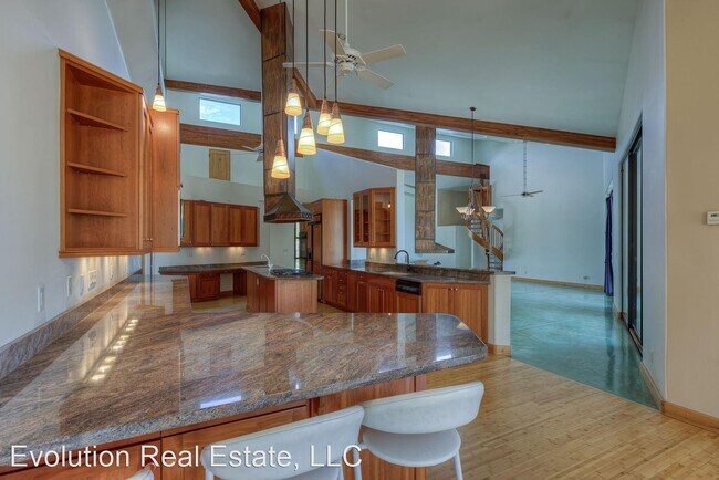 Foto del edificio - 6 br, 5 bath House - 6612 N. Ironwood