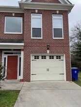 Building Photo - 130-132 Emmyllie Ct NE