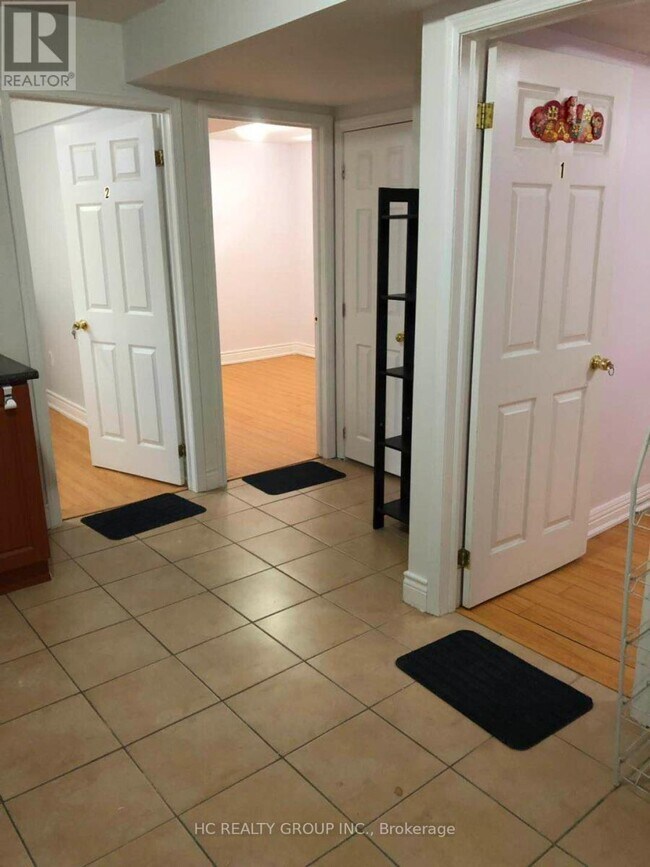 Photo du bâtiment - 217 Milliken Meadows Dr