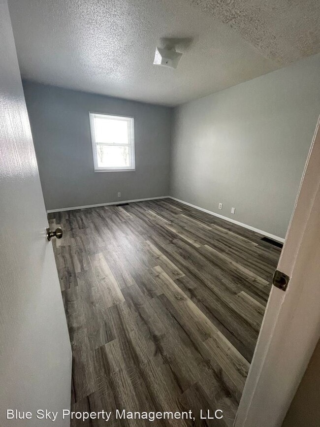Building Photo - 2 br, 1.5 bath House - 2703 N Morrison Road