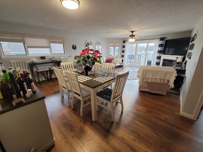 Foto del edificio - Lake Front Condo in Battle Creek