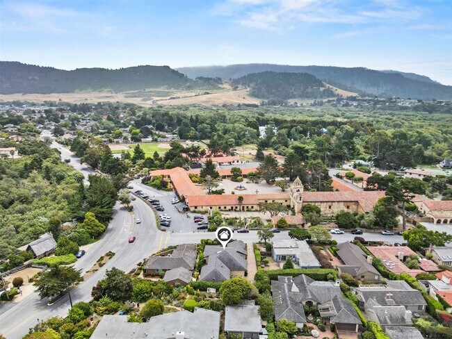 Foto del edificio - Sunny Carmel Two Bedroom - Carmel School D...