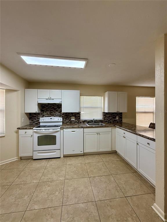 Building Photo - 6 Wells Pl