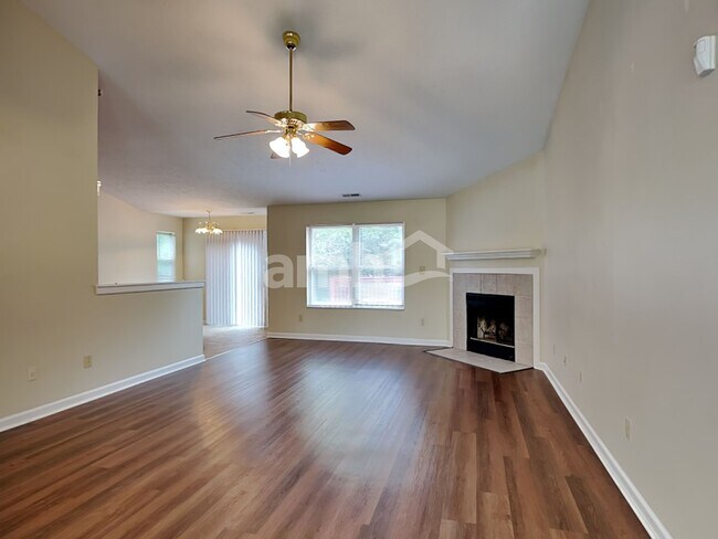 Building Photo - 17023 Puntledge Dr