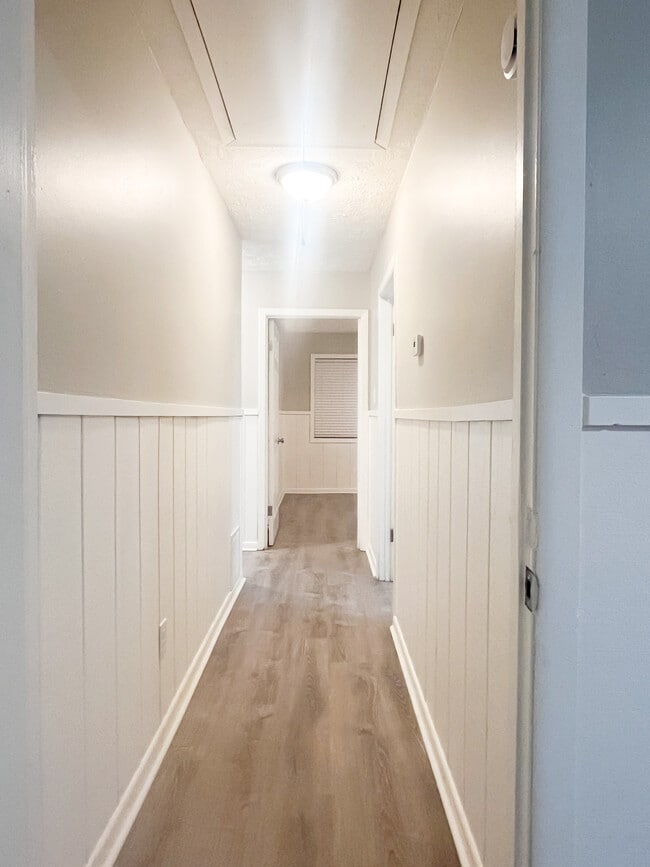 Foto del edificio - 6148 Pineneedle Dr SW