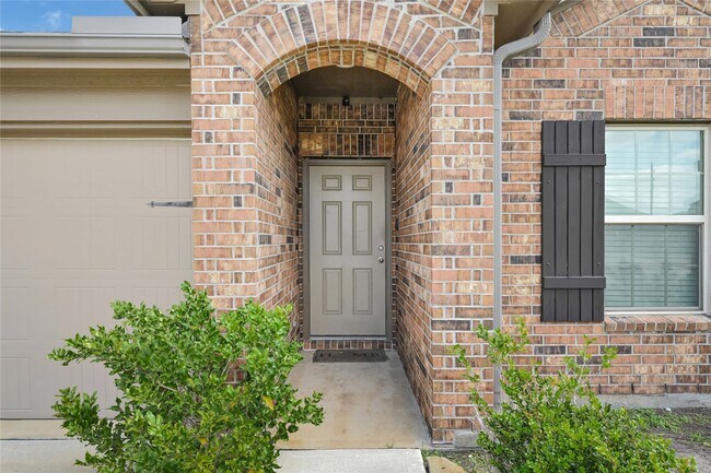 Foto del edificio - 3910 McDonough Way