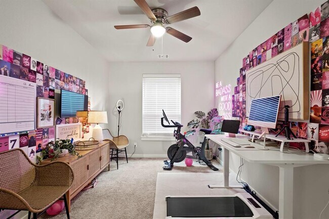 Foto del edificio - 16822 Olympic National Dr