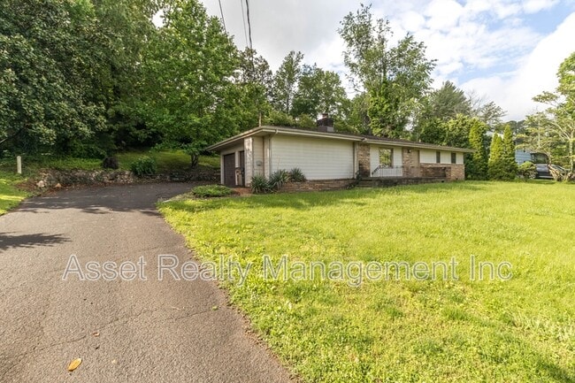 Building Photo - 7320 Westridge Dr