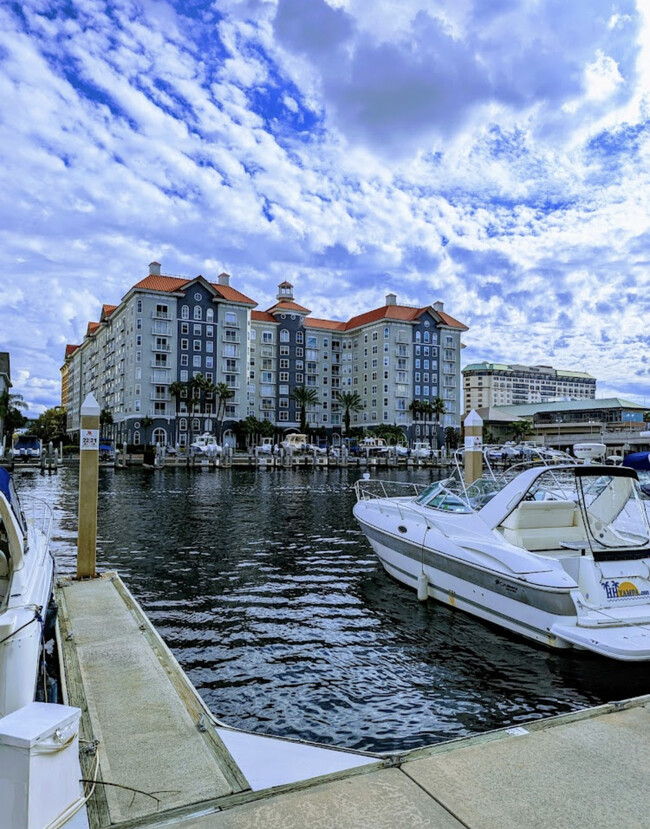 Building Photo - 700 S Harbour Island Blvd