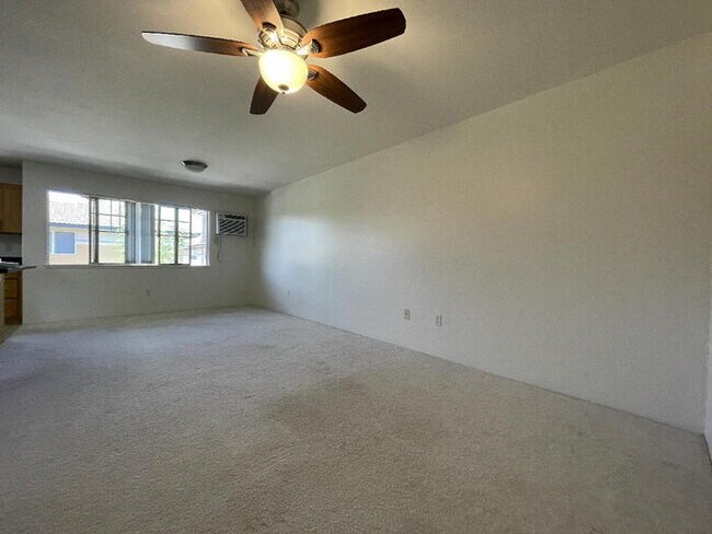 Building Photo - NOHONA at KAPOLEI III 3/2/2, A/C, W/D, D/W...