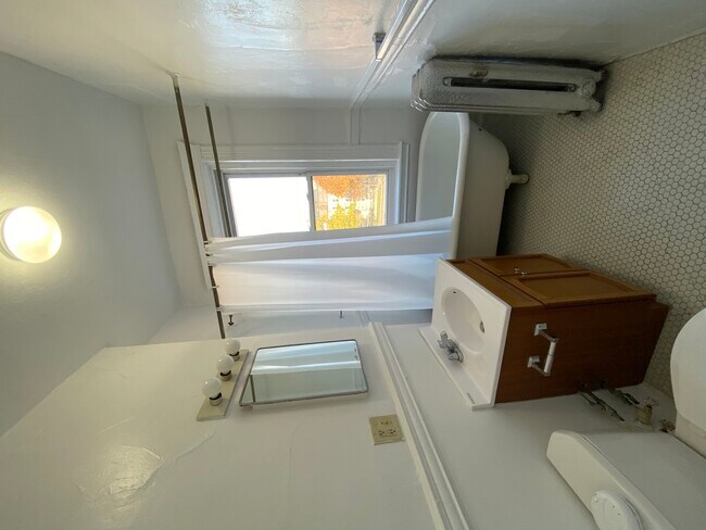 Foto del edificio - 1350 Commonwealth Ave