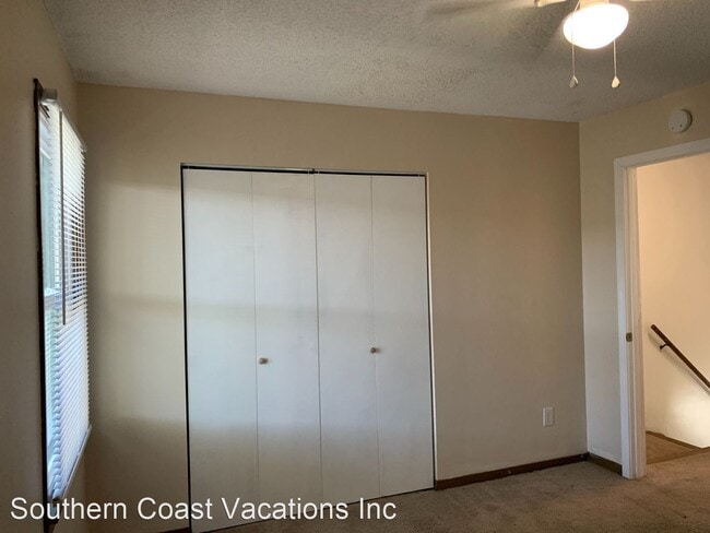 Building Photo - 2 br, 1.5 bath House - 3458 Macklen Road U...