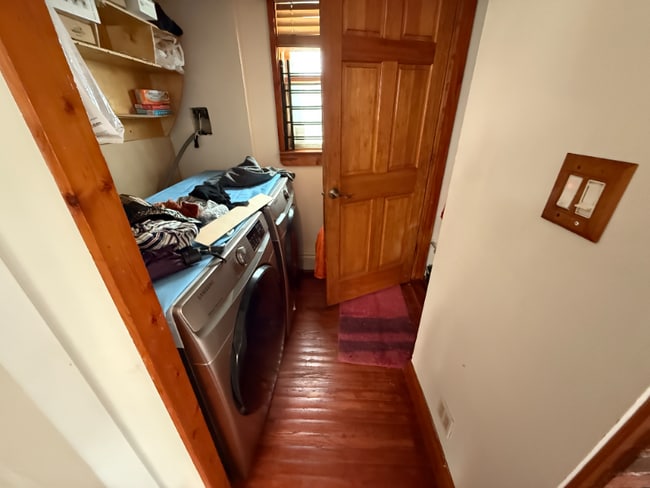 Foto del edificio - 1531 Gillespie Ave