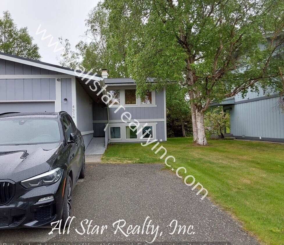 4314 Macalister Dr, Anchorage, AK 99502 Room for Rent in Anchorage