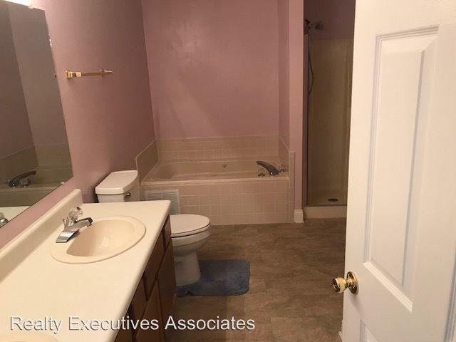 Foto del edificio - 3 br, 2 bath House - 2339 Sir Edward Lane