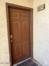 Building Photo - 2121 W Royal Palm Rd
