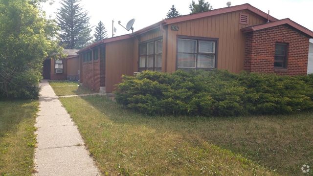 Building Photo - 3050 Snyder Ave
