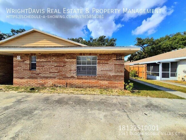 Foto del edificio - 3141 Bloomingdale Villas Ct