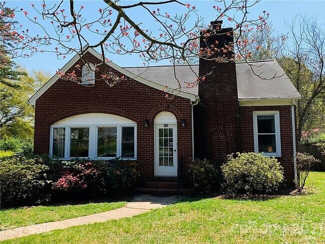 Foto del edificio - 506 Belmont Mount Holly Rd