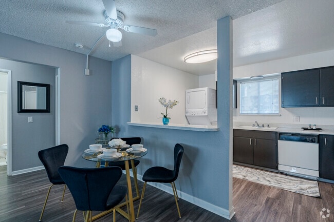 Interior Photo - Reno Vista
