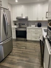 Building Photo - 1201 Afton Dr