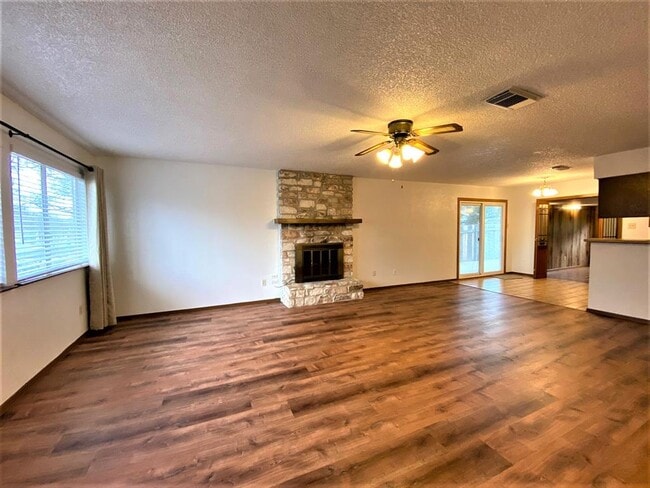 Building Photo - 5502 Honey Dew Terrace