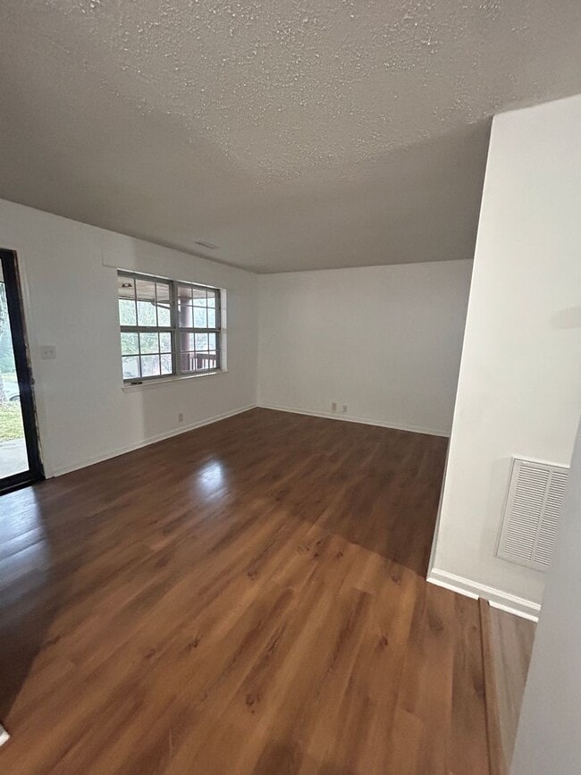 Building Photo - 3624-3626shi