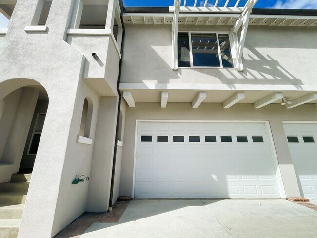 Foto del edificio - Spacious 3-Bedroom, 2-Bath Home in the Hea...