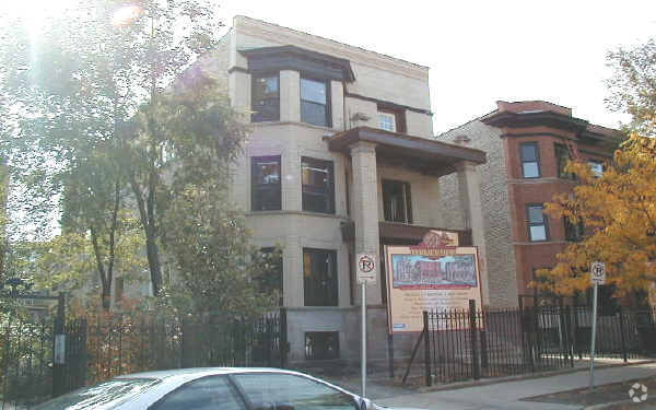 Building Photo - Terrace View