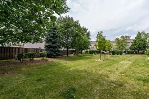 Building Photo - 3907 Blackstone Dr